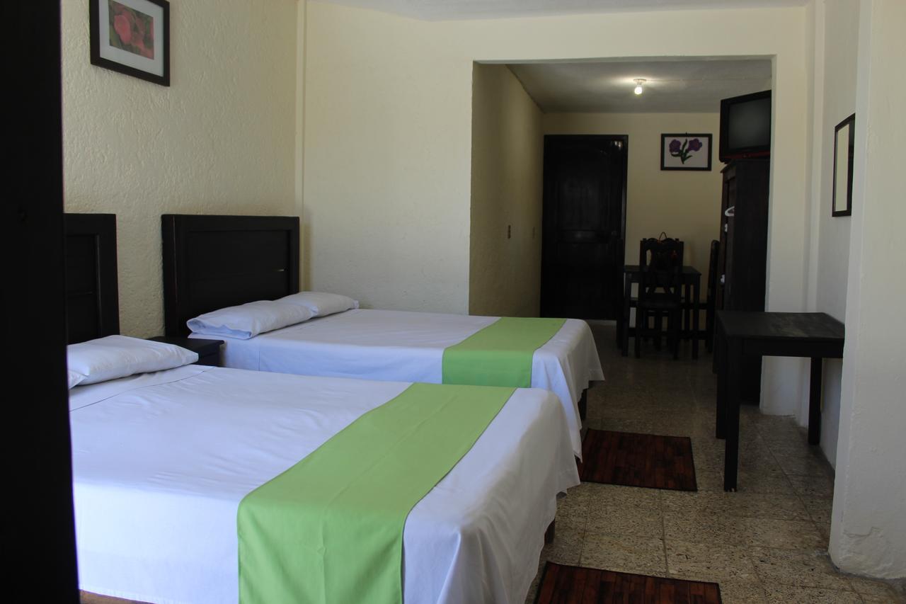 Hotel D'Lina Princess Suites San Cristóbal de Las Casas エクステリア 写真