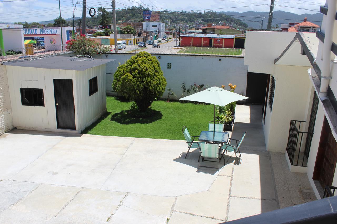Hotel D'Lina Princess Suites San Cristóbal de Las Casas エクステリア 写真